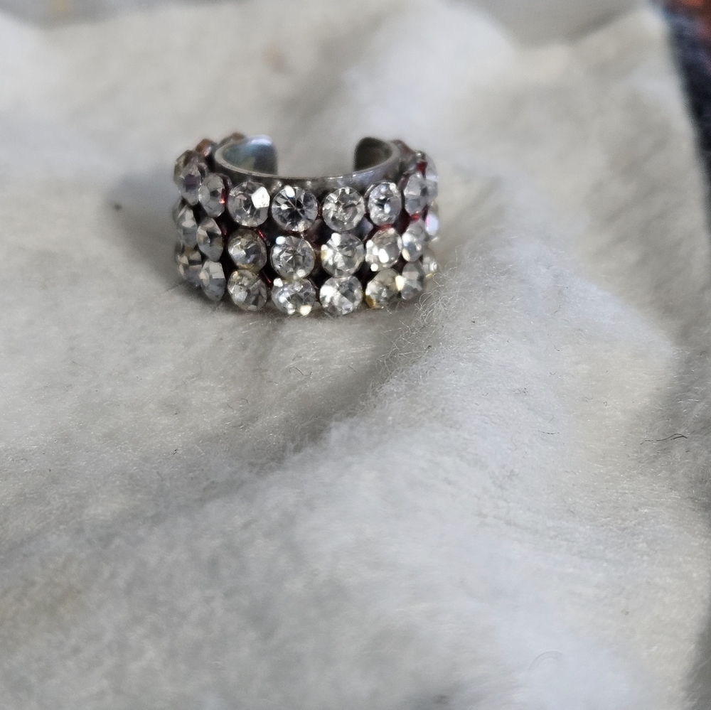 Rhinestone Ear Cuff - Picture 5 of 7